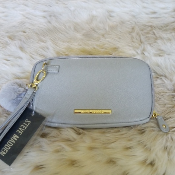 Steve Madden Wristlet - Picture 2 of 3